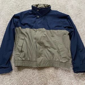 Round Tree and Yorke Waterproof Jacket Size XL